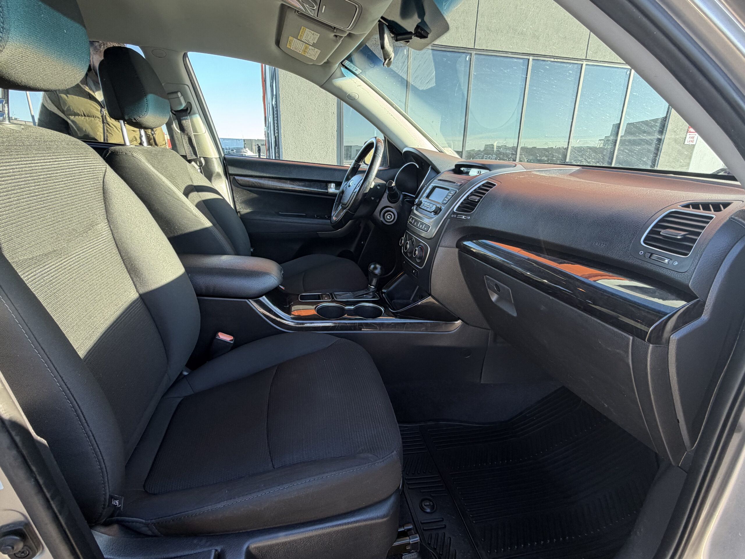 
								2014 KIA SORENTO LX FWD • MECHANIC CERTIFIED full									