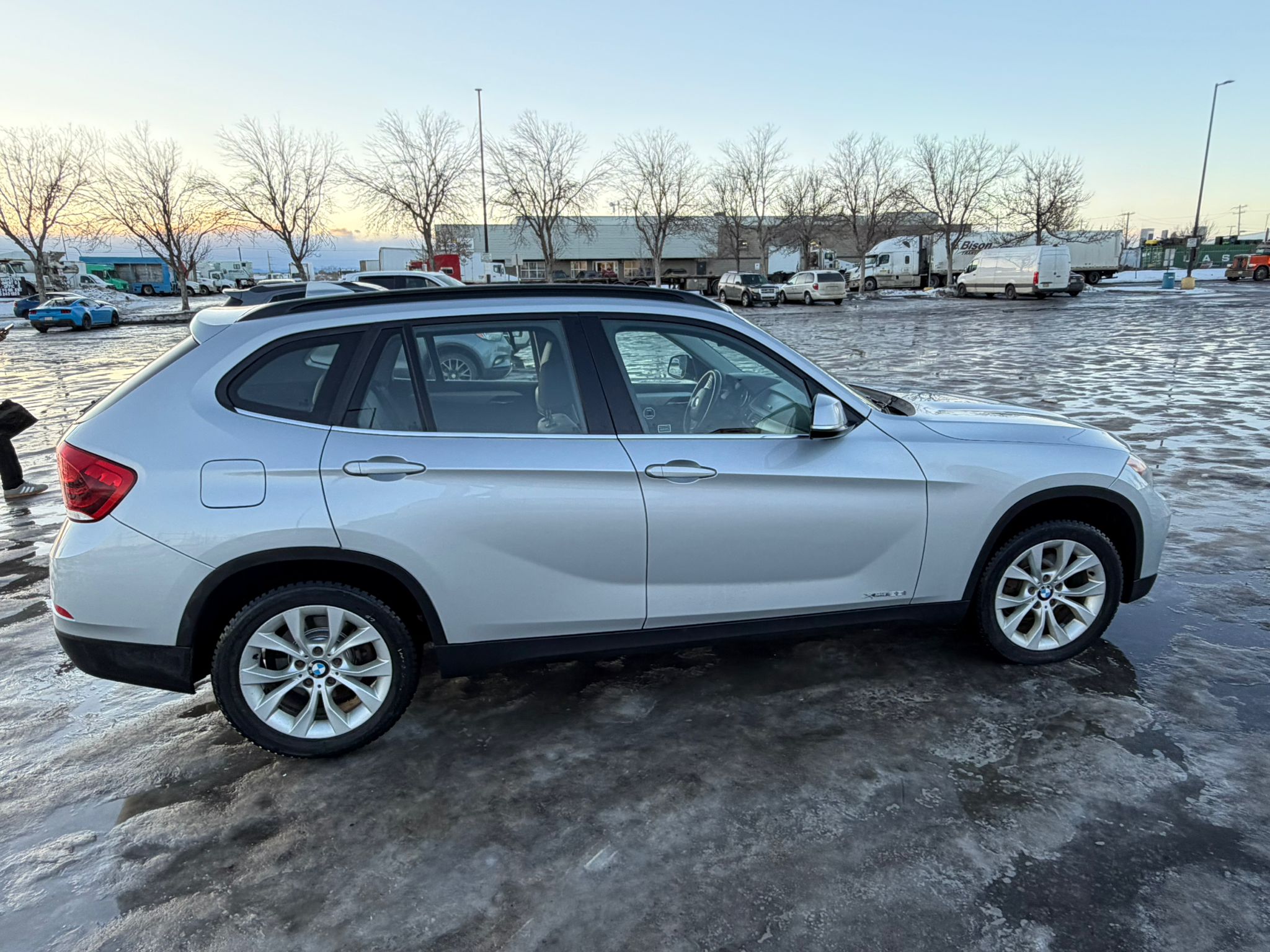 
								2013 BMW X1 xDrive AWD • TURBO • MECHANIC CERTIFIED full									