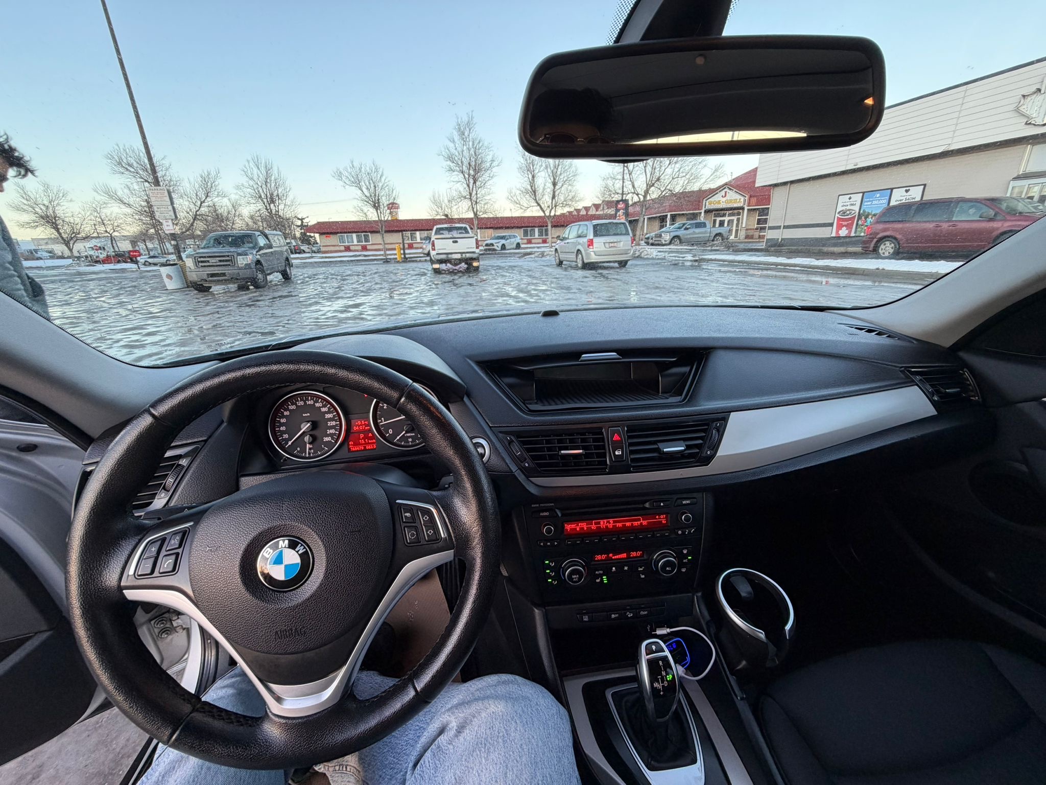 
								2013 BMW X1 xDrive AWD • TURBO • MECHANIC CERTIFIED full									